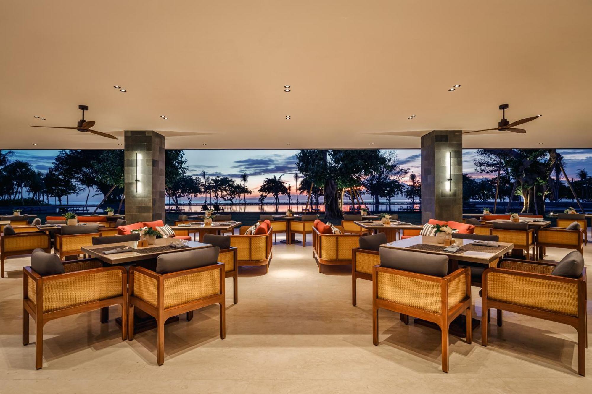 Bali Beach Hotel Sanur Buitenkant foto